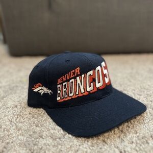 Vintage Denver Broncos Snapback brand new never worn